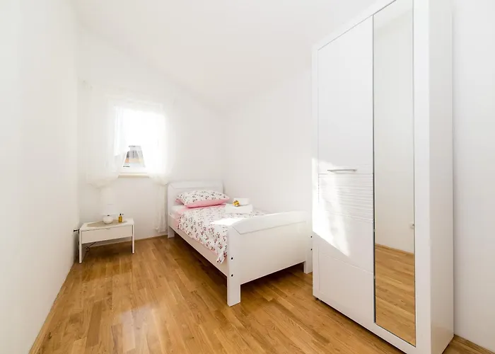 Pepa, * 斯普利特